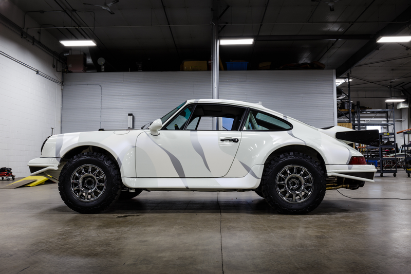 Illustration for article titled Even SEMA Knows Off-Road 911s Are One Of The Coolest Things On Earth